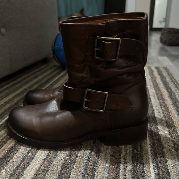 Frye Vicky Engineer Moto Brown Real Leather Belted Mid Calf Ankle Boot - Picture 4 of 13